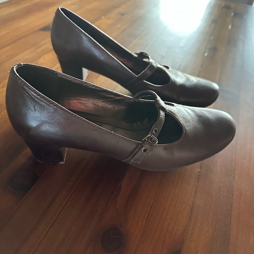 Ecco Dark Brown Mary Jane Heels